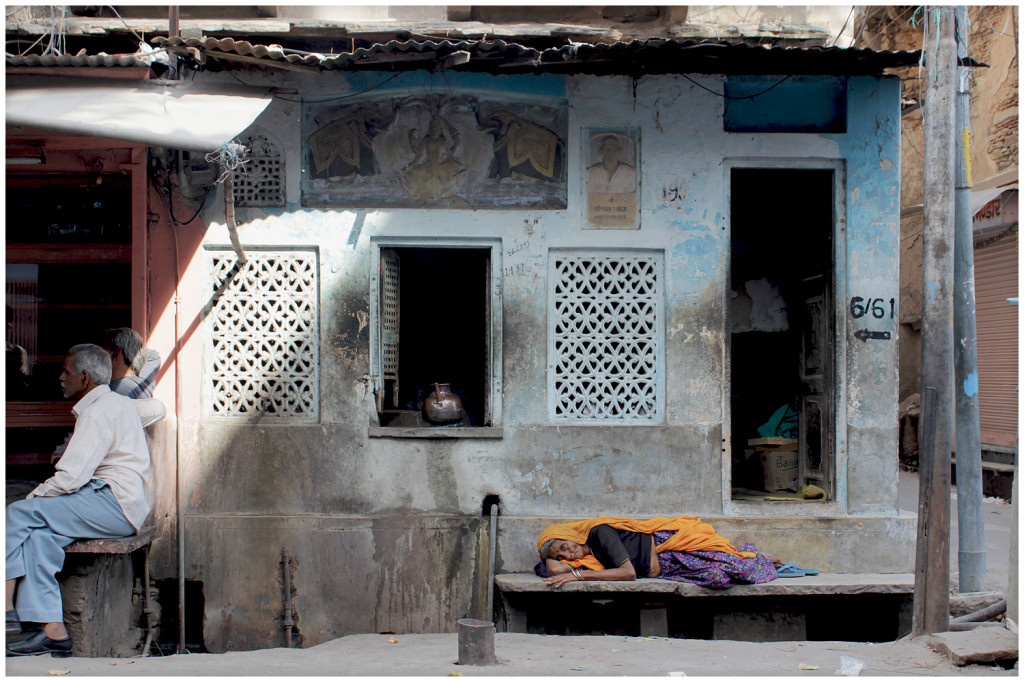 Random lady on the streets of Jaipur