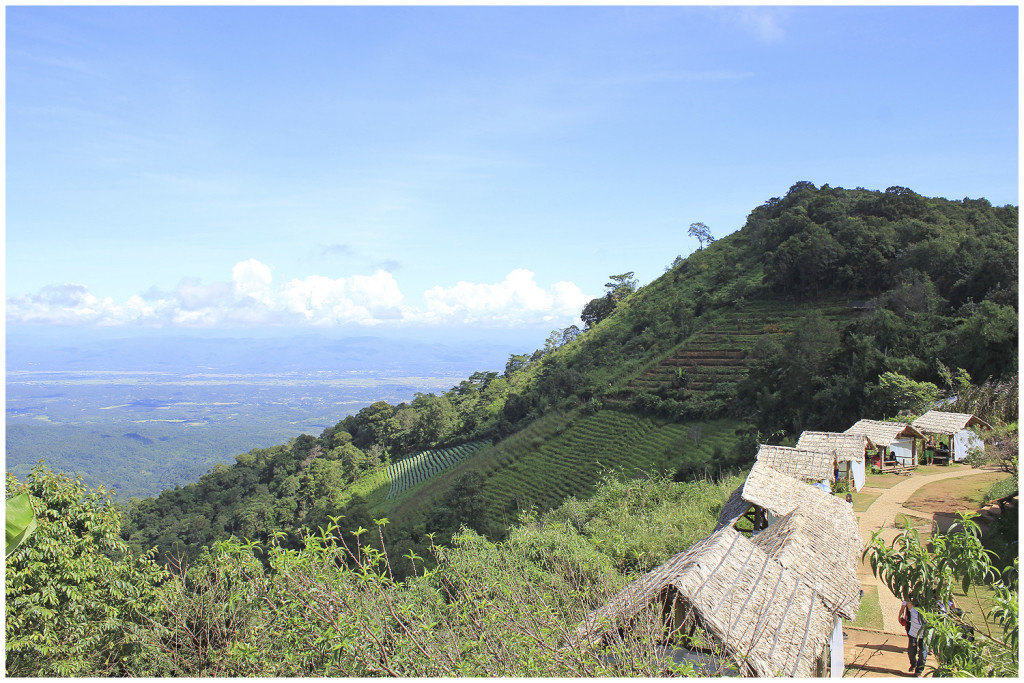 Mon Cham, Mae Rim restaurant with a view